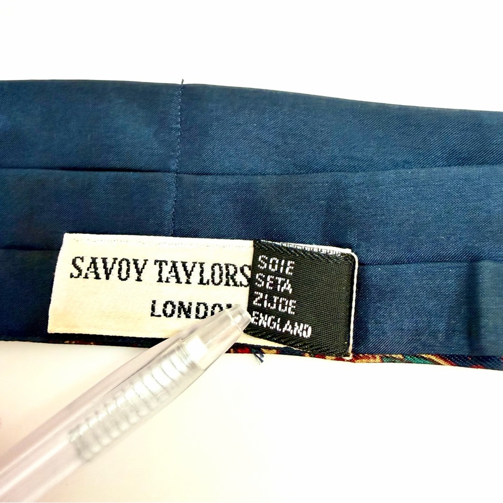 Ascot Navy Silk Paisley Savoy Taylors Guild London 5.5” x 43” - Picture 3 of 8